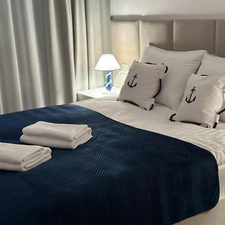 Blue Anchoria Apartment *